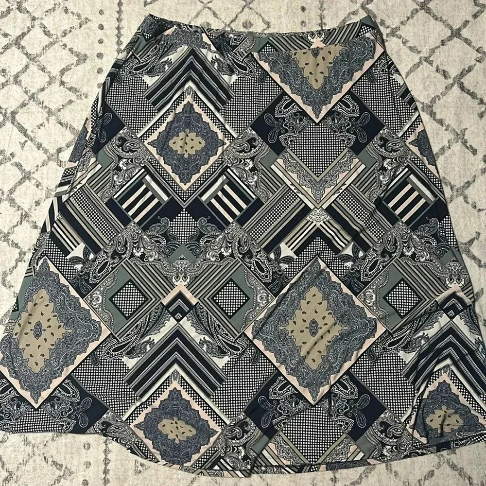 Cato Maxi Skirt Flowing Great Condition Size 26/28W - Picture 1 of 5